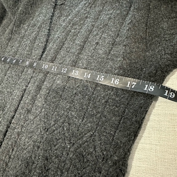 Knox Rose cardigan - Picture 7 of 7